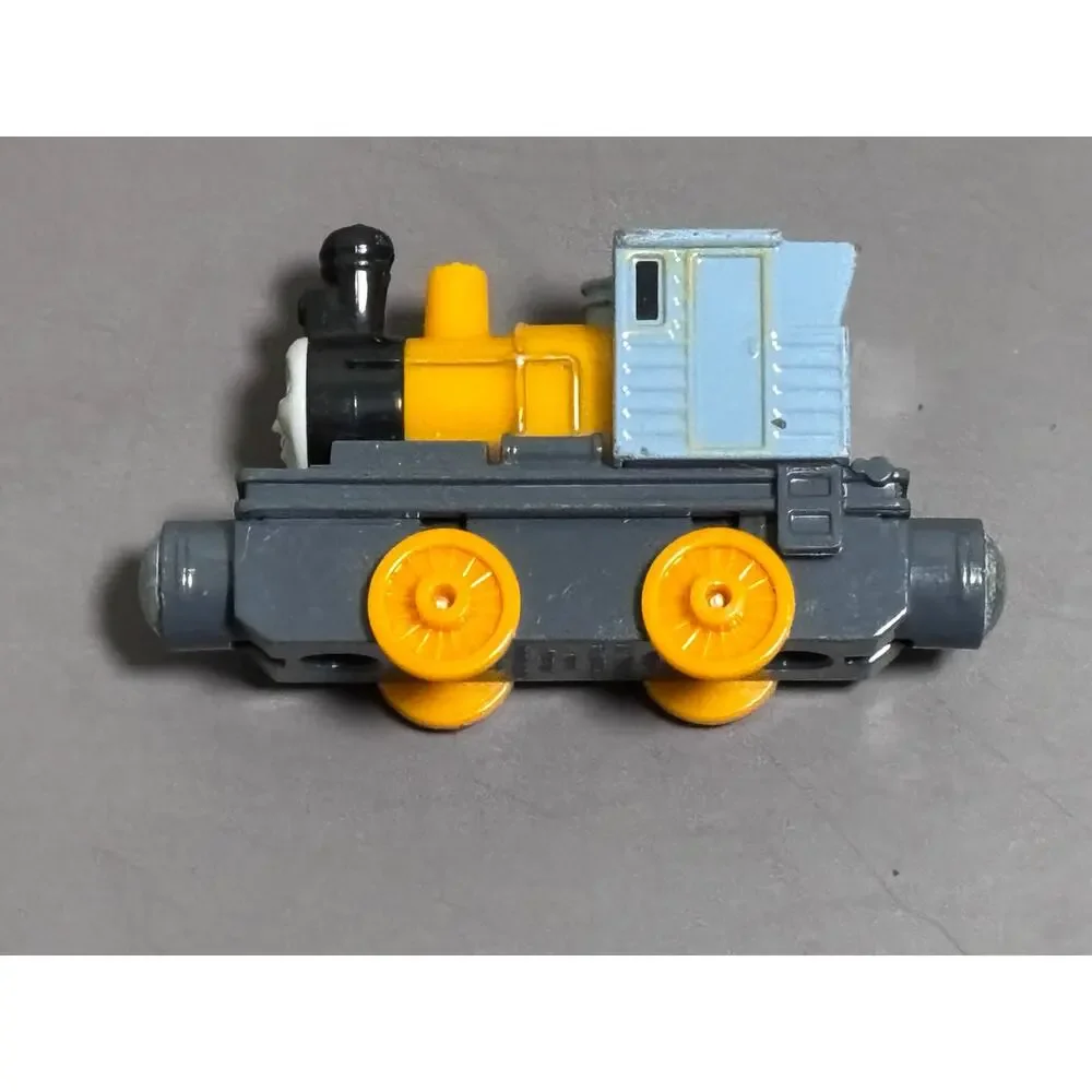 Dash Diecast Gullane Railway Thomas the Train Tank Engine Friends 2013 Mattel